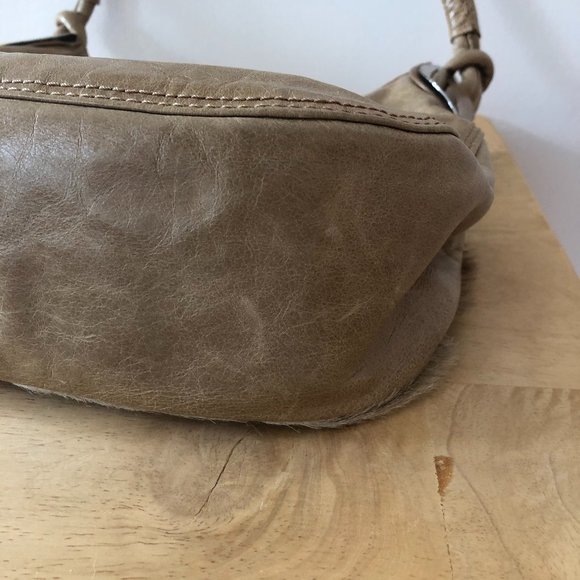 Leather Shoulder Bag lined with Fur - Picture 9 of 13